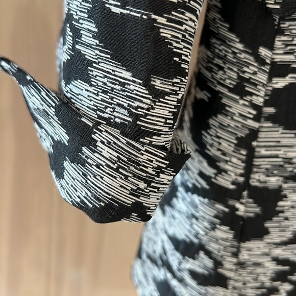 Lafayette 148 jacket size 4 - Picture 3 of 4